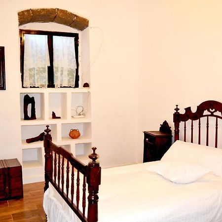 Casa Emerenciana Femes Exterior photo